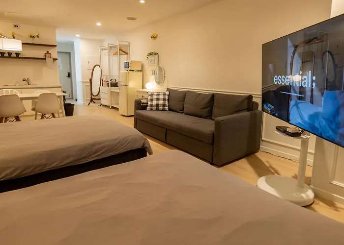 Direct Elevator To Hongdae Station, New By 13yr Superhost *