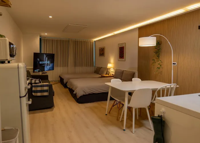 Direct Elevator To Hongdae Station, New By 13yr Superhost * 서울특별시