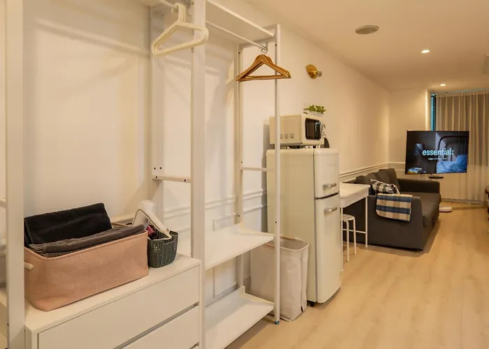 Direct Elevator To Hongdae Station, New By 13yr Superhost