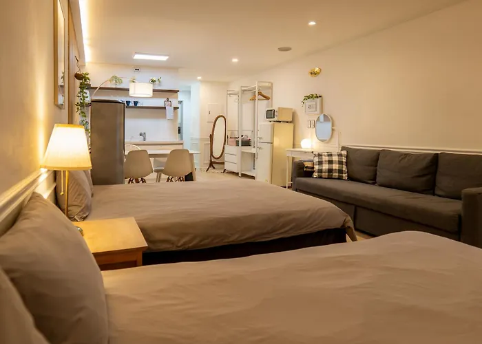 Direct Elevator To Hongdae Station, New By 13yr Superhost * 서울특별시