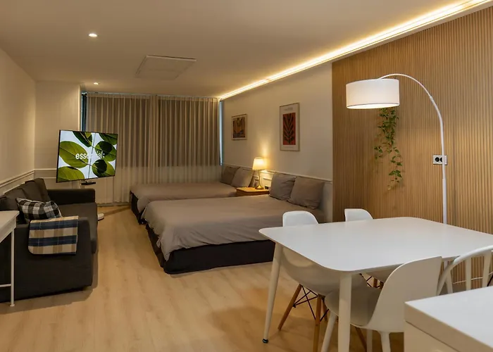 Direct Elevator To Hongdae Station, New By 13yr Superhost 아파트 *