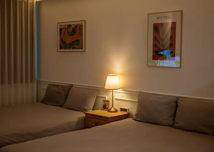 Direct Elevator To Hongdae Station, New By 13yr Superhost 아파트