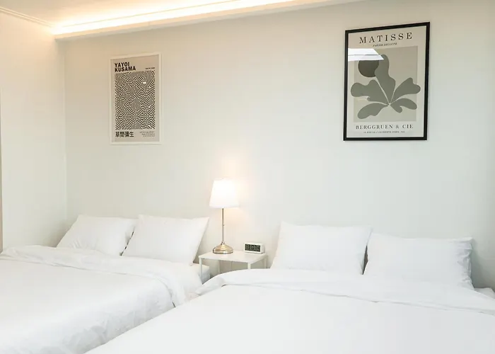 Direct Elevator To Hongdae Station, New By 13yr Superhost