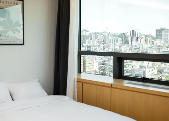 Direct Elevator To Hongdae Station, New By 13yr Superhost 아파트